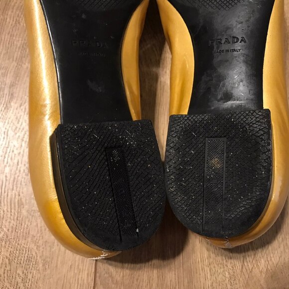 Prada GOLD AND BLACK Patent Leather Buckle Ballet Flat 7.5 - MADE IN ITALY - Picture 10 of 11